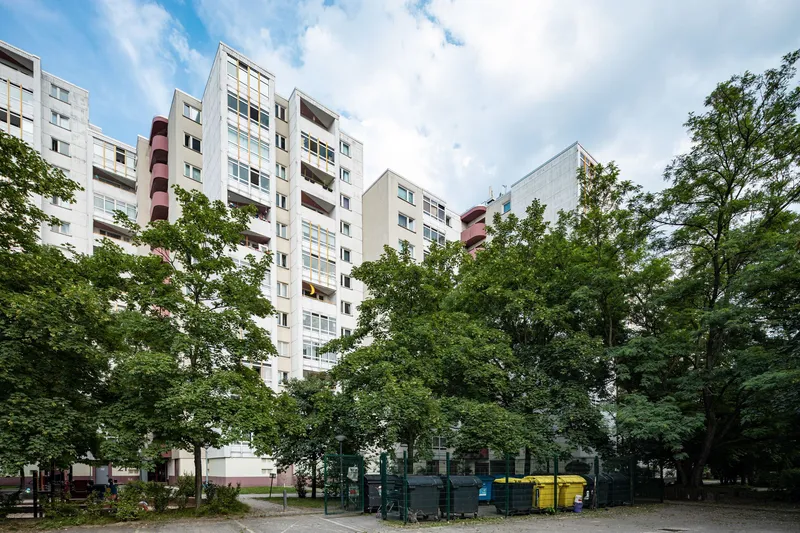 Helle 1,5-Zimmer-Wohnung mit Loggia in ruhiger Wohnlage! — photo 1